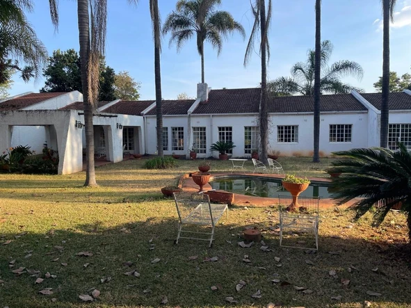 6 Bedroom House