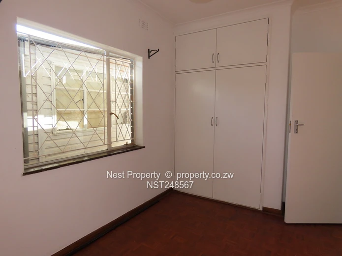 Neat 2- Bedroom Garden Flat in Greystone Park! (Sole Mandate)