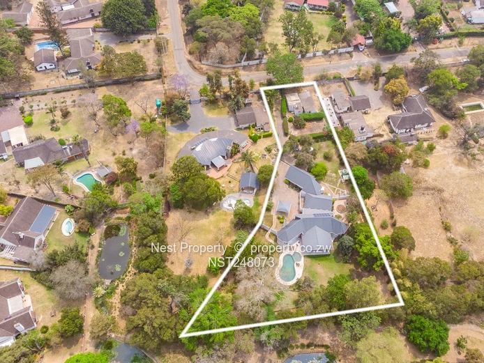 Warm Family Home with Excellent Water in Rolf Valley