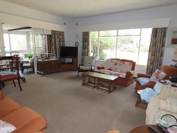 3 Bedroom Garden Flat