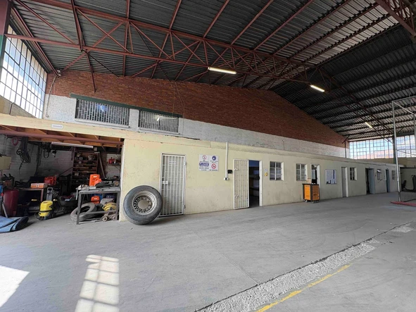 Warehouse & Factory