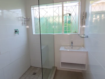 2 Bedroom Garden Flat