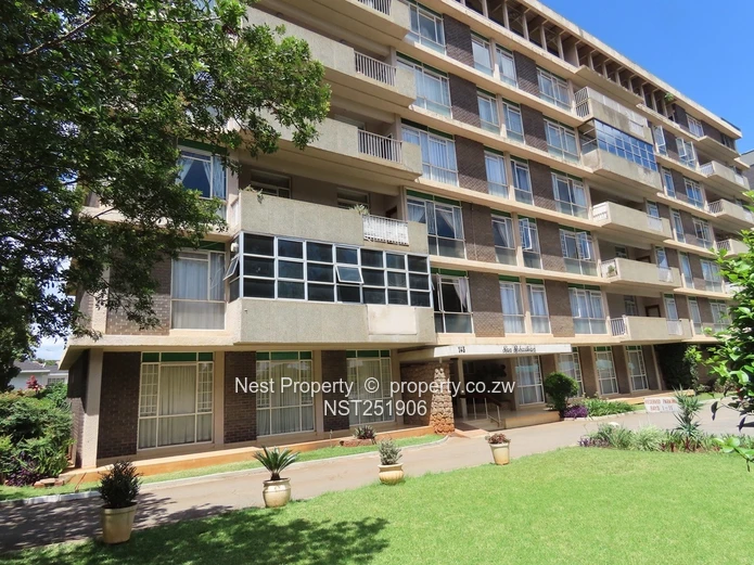 3 Bedroom Penthouse Suite - Avenues (Sole Mandate)